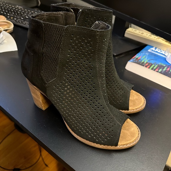 Toms Shoes - TOMS Majorca Peep Toe Bootie